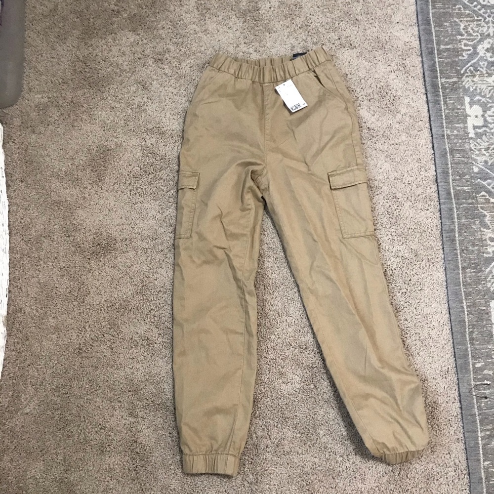 Tan H&M cargo pants size 2 NEW WITH TAGS